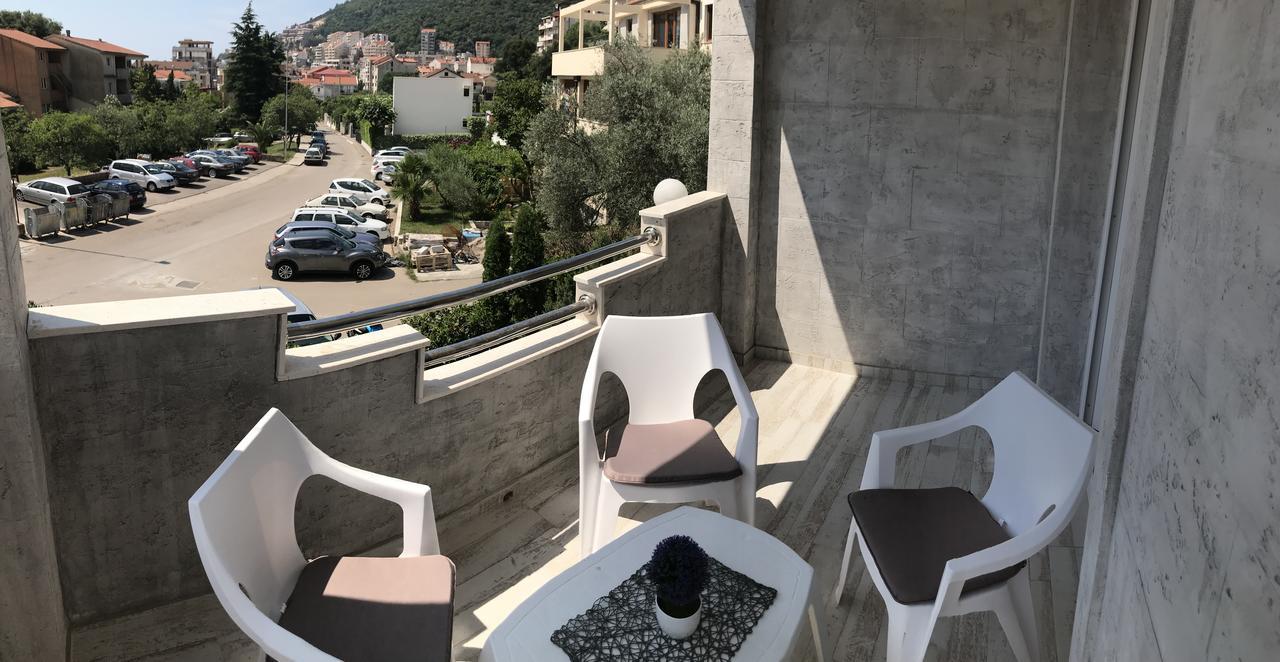 Apartments As Будва Екстериор снимка